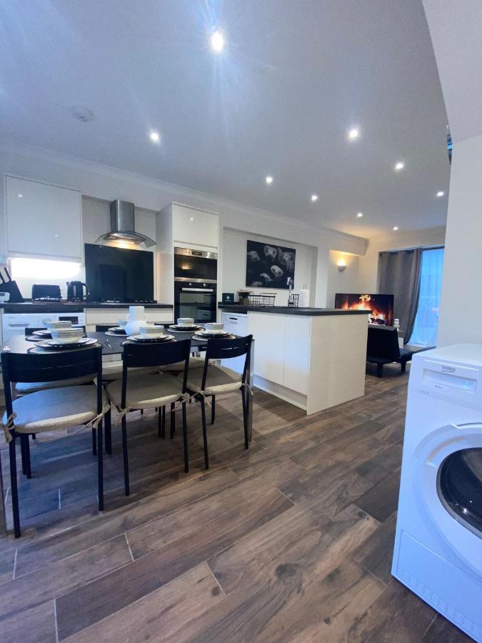 Central London, Jaccuzzi,Newbuild, 2 Bedrooms Two Baths Exterior foto