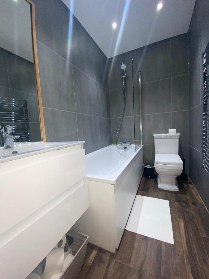 Central London, Jaccuzzi,Newbuild, 2 Bedrooms Two Baths Exterior foto